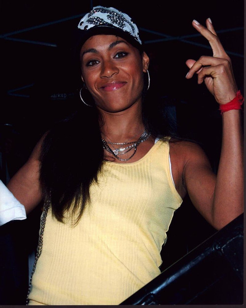 Jada Pinkett Smith In Yellow Tank Top With Hand Up Photo Print (8 x 10)