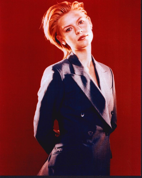 Claire Danes In Gray Suit With Red Background Photo Print (8 x 10)