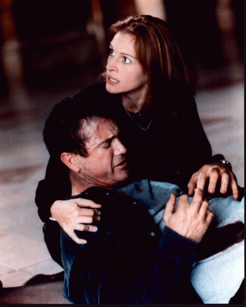 Mel Gibson And Julia Roberts In Conspiracy Theory Photo Print