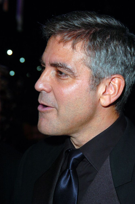 George Clooney arriving at the 12th Annual SAG Awards, Shrine Auditorium, Los Angeles, CA Jan 29, 2006. ph: Ron Wolfson / (George Clooney274) Poster