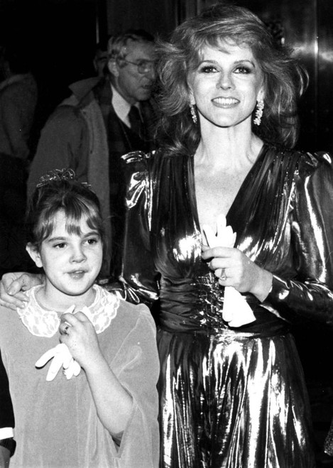 Drew Barrymore, Ann Margret 1984. Photo By Adam Scull (Drew Barrymore Ann Margret03967) Poster