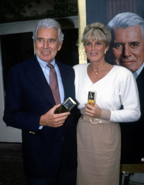 Linda Evans with co-star John Forsythe from tv drama, Dynatsy, at special event, undated. Photo: Oscar Abolafia (LINDAEVANS_JOHNFORSYTHE6) Poster