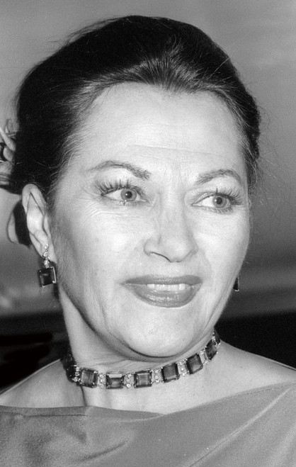 Yvonne de Carlo 1978. Photo by Adam Scull (Yvonne De Carlo3155) Poster