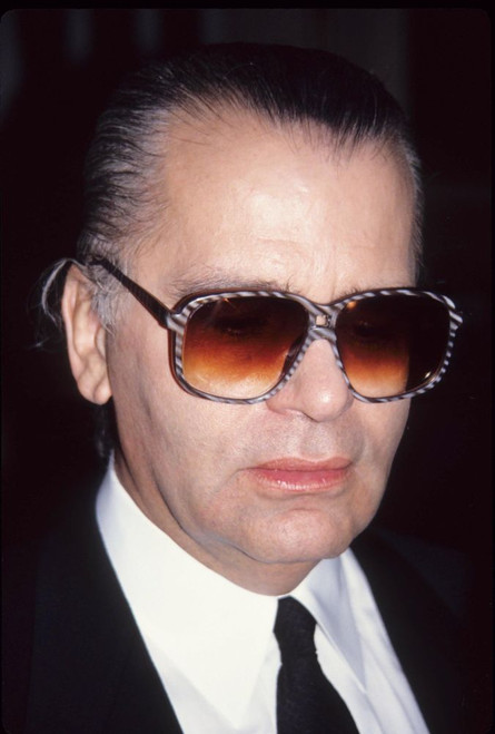 Karl Lagerfeld, 1990. Photo by Adam Scull (Karl Lagerfeld03805) Poster
