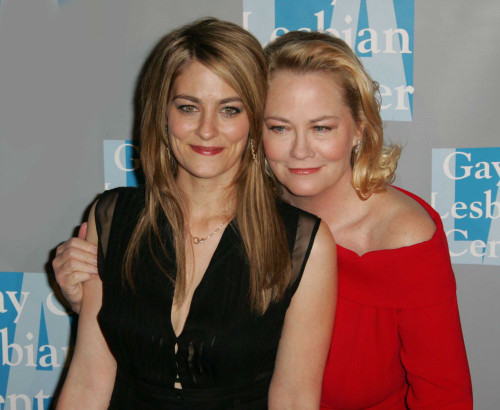 Cybill Shepherd & daughter Clementine Ford 4-25-2009. Photo by Nick Sherwood (Shepherd Ford2873) Poster