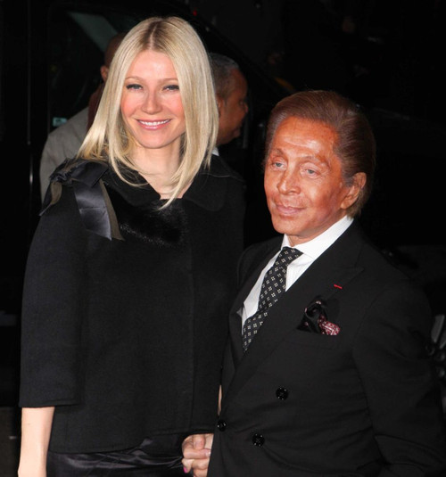 Gwyneth Paltrow, Valentino, 3-17-2009. Photo By John Barrett (Paltrow Valentino3499) Poster
