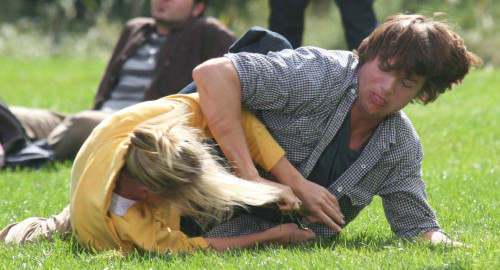New York 10-02-07. Ashton Kutcher & Cameron Diaz on location for WHAT HAPPENS IN VEGAS, in Central Park. Photo By John Barrett (Kutcher Diaz5741) Poster