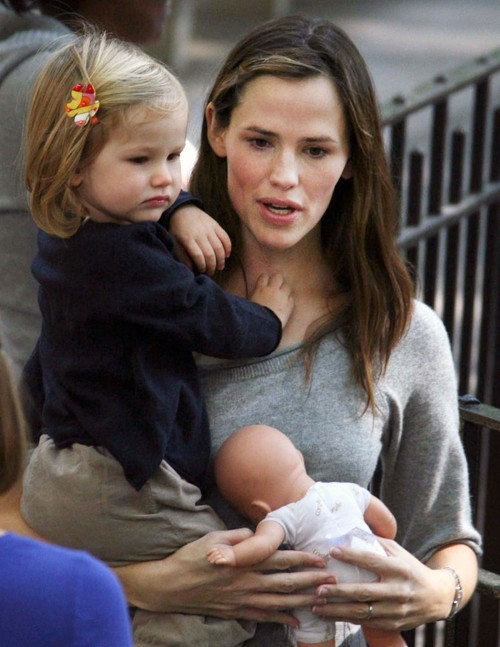 Jennifer Garner, daughter Violet 10-15-07 Photo By John Barrett (Jennifer Garner and Violet7169) Poster