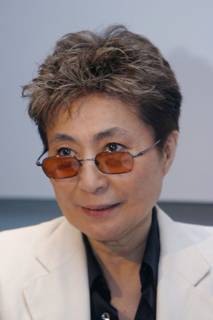 Miami, FL 10-25-02. Yoko Ono. Photo by Adam Scull (Yoko_Ono6889) Poster