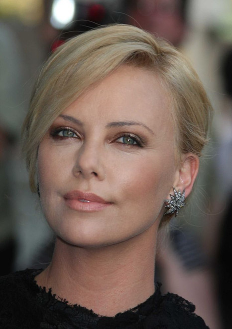 Charlize Theron, 2009, Photo By John Barrett (Charlize Theron2785) Poster