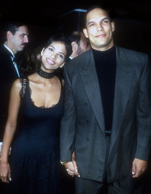 Halle Berry, David Justice, 1993, Photo By Michael Ferguson (Halle Berry David Justice1983) Poster