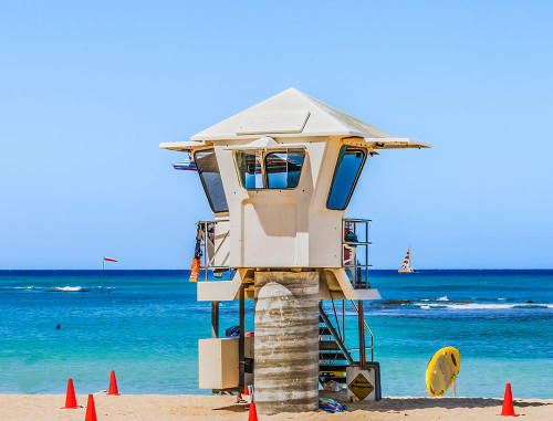 Lifeguard Station-Waikiki Beach-Honolulu-Oahu-Hawaii. Poster Print - William Perry