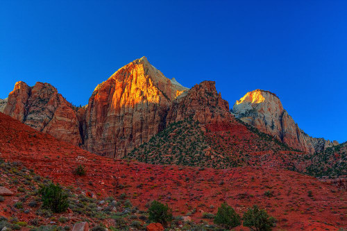 Peaks Of Glory Poster Print - Bill Sherrell