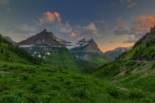 Sunset In Paradise Poster Print - Bill Sherrell