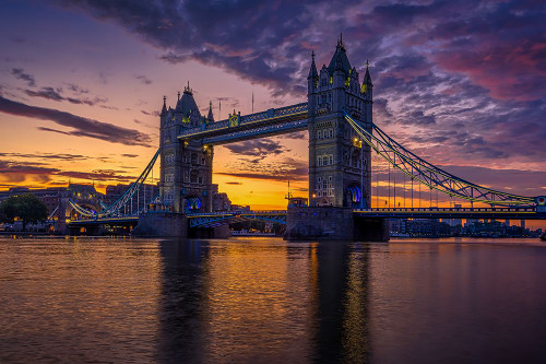 Tower Bridge in London, England Poster Print - Artographie