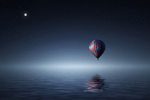 Balloon Night Flight Poster Print - Artographie