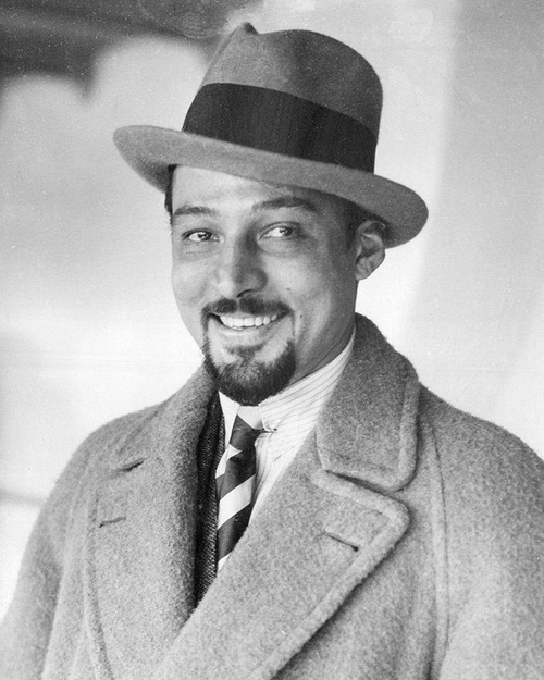 Rudolph Valentino with Beard, 1924 Poster Print - Hollywood Archive Vintage