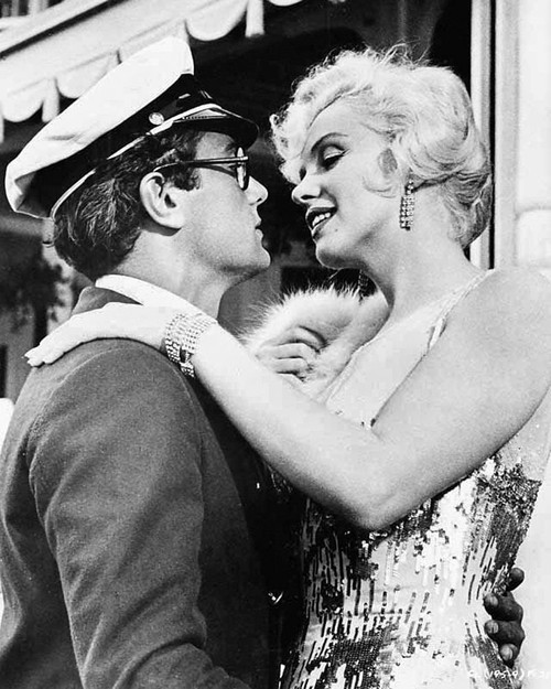 Marilyn Monroe, Tony Curtis,√äSome Like it Hot, 1959 Poster Print - Hollywood Archive Vintage