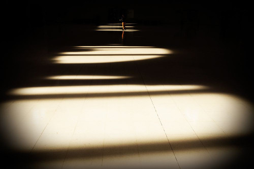 La grand salle Poster Print - Ignasi Raventos