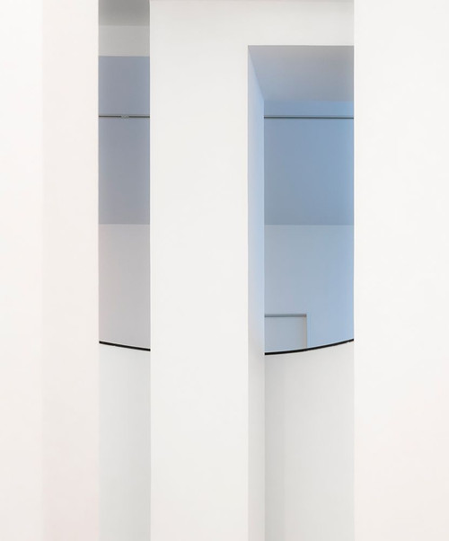 Look through Poster Print - Son Greetje van