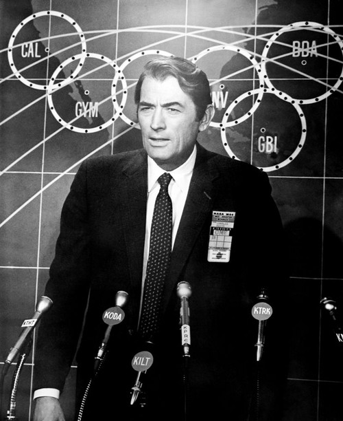 Marooned, Gregory Peck, 1969 Poster Print