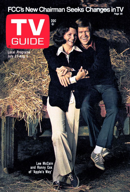 Apple'S Way, From Left: Lee Mccain, Ronny Cox, Tv Guide Cover, July 27 - August 2, 1974. Ph: Ivan Nagy. Tv Guide/Courtesy Everett Collection Poster Print