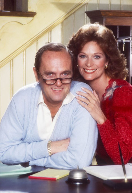 Newhart, From Left: Bob Newhart, Mary Frann,, 1982-1990. Ph: Mario Casilli / Tv Guide /ÔøΩ Cbs / Courtesy Everett Collection Poster Print
