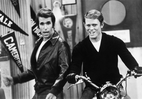 Happy Days, From Left: Henry Winkler, Ron Howard In 'Hollywood: Parts I And Ii', 1974-84. Poster Print