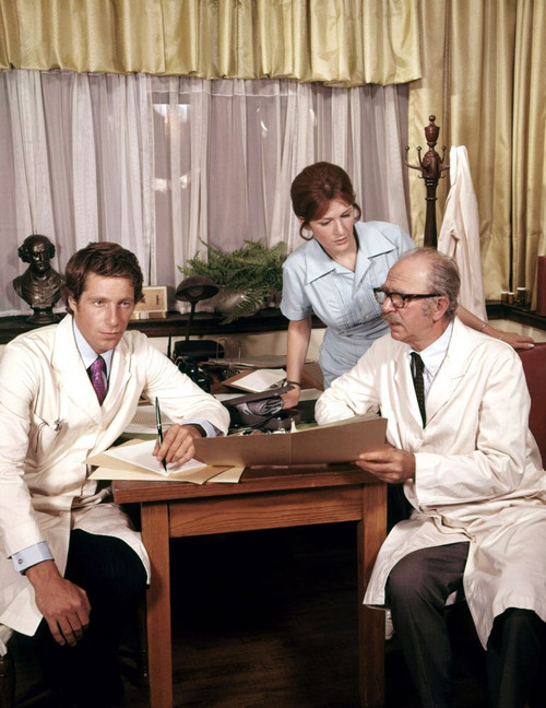 Dr. Simon Locke, Left: Sam Groom, Right: Jack Albertson, 1971-74. Poster Print