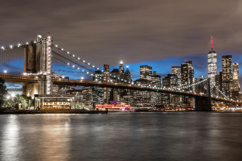USA-New York The Brooklyn Bridge and New York City skyline Poster Print - Hollice Looney # VARPDXUS33HLL0090 USA-New York The Brooklyn Bridge and New York City skyline Poster Print - Hollice Looney # VARPDXUS33HLL0090