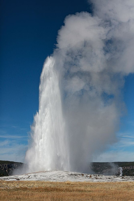 Yellowstone National Park-USA-Old Faithful Poster Print - Jolly Sienda # VARPDXUS51JSI0018