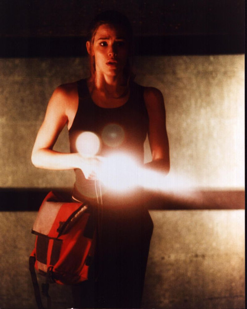 Jennifer Garner Holding Flashlight In Alias Photo Print