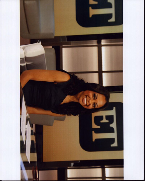 Nischelle Turner At Et Desk Photo Print - Item # MVM56862