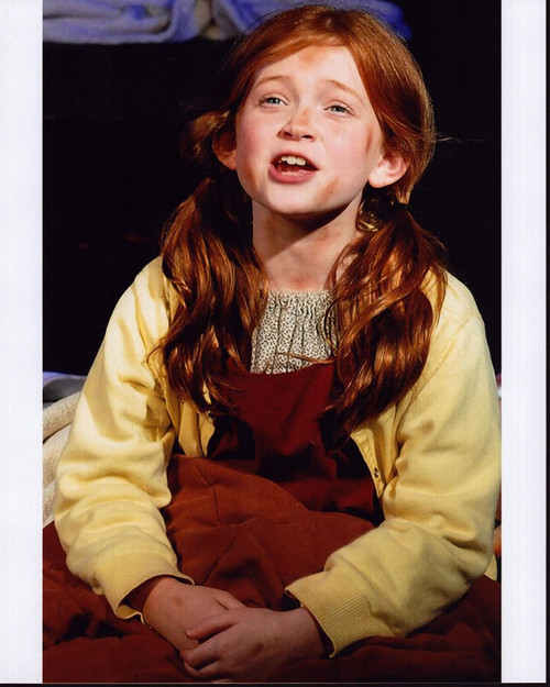 Sadie Sink Singing On Stage In Annie Photo Print - Item # MVM55752
