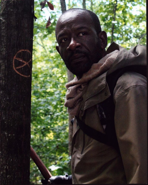 Lennie James In The Walking Dead Photo Print - Item # MVM58072