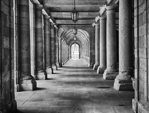 Arcade in the Palacio de Rajoy