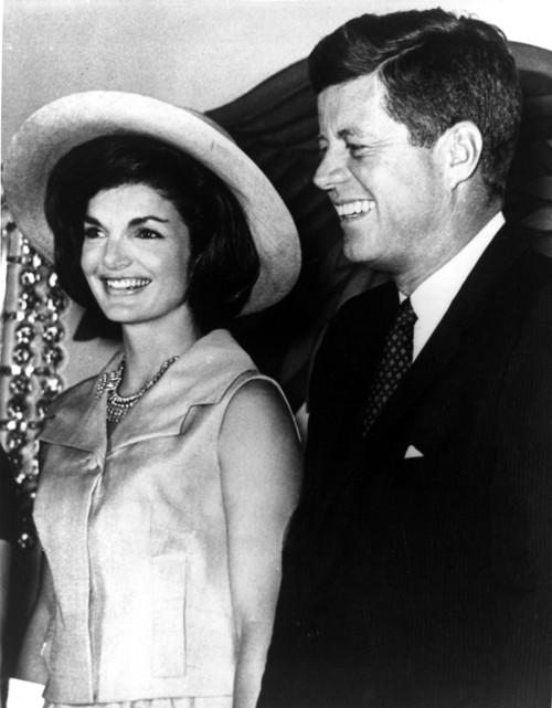 John F Kennedy and Jackie Onassis Photo Print - Item # VARCEL683752