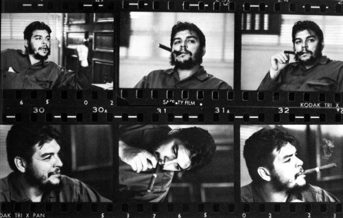 Portraits of Che Guevara smoking a cigar Photo Print - Item # VARCEL684466