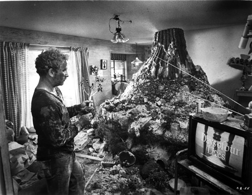 Film still of Richard Dreyfuss with a volcano in a living room Photo Print - Item # VARCEL684511