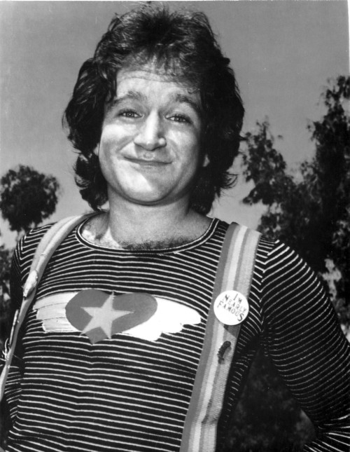 Robin Williams wearing suspenders Photo Print - Item # VARCEL684607