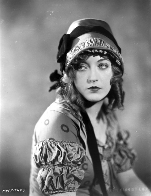 Marion Davies posed in Blouse and Ribbon Hat in Black and White Photo Print - Item # VARCEL697075