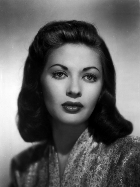 A portrait of Yvonne de Carlo Photo Print - Item # VARCEL697322