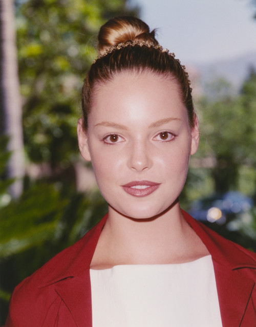 Katherine Heigl in Red Coat Portrait Photo Print - Item # VARCEL698671