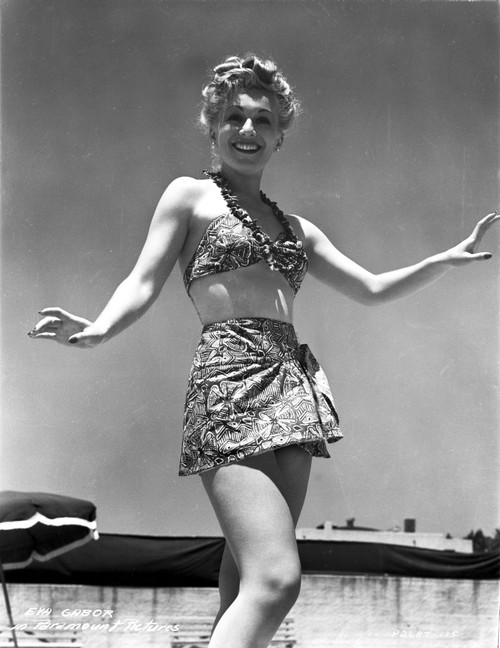 A portrait of Eva Gabor Photo Print - Item # VARCEL698871