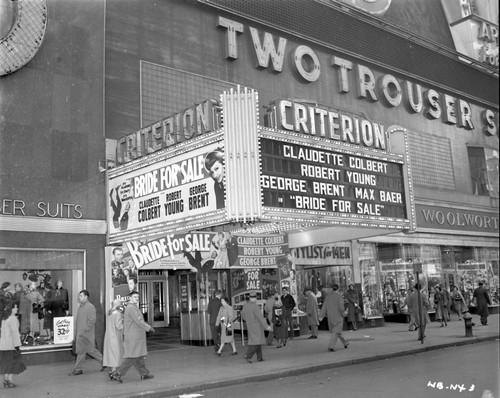 Movie premiere for Bride for Sale Photo Print - Item # VARCEL699571