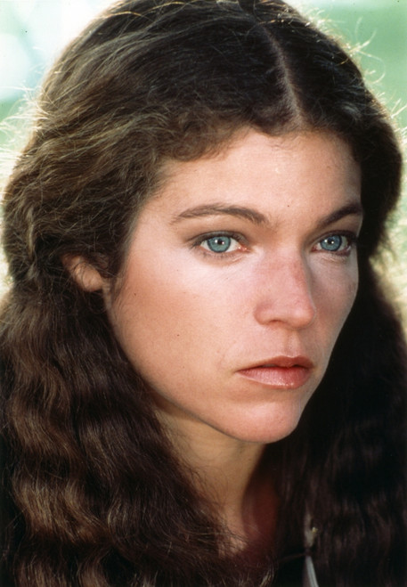Amy Irving Looking Away from the Camera in a Close Up Portrait Photo Print - Item # VARCEL700431