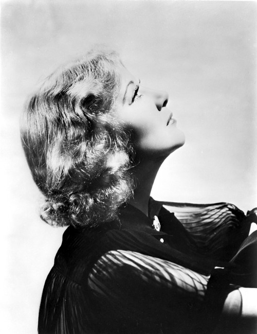 Una Merkel Sideview and Looking Up Portrait Photo Print - Item # VARCEL702070