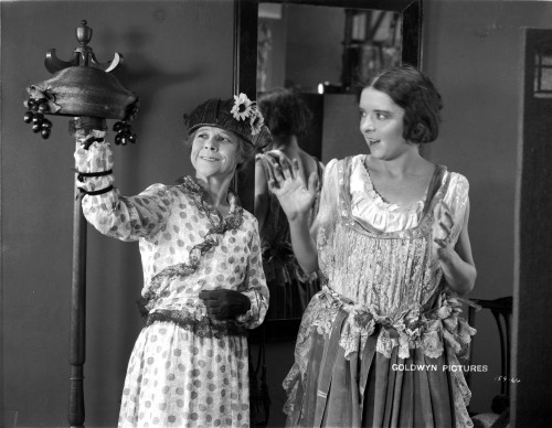 Colleen Moore on a Dress Portrait Photo Print - Item # VARCEL702265