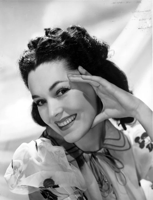 Maureen O'Sullivan smiling in White Printed Dress Photo Print