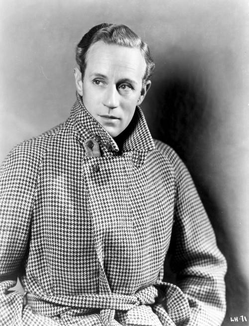 Leslie Howard in Coat Portrait Photo Print - Item # VARCEL692093